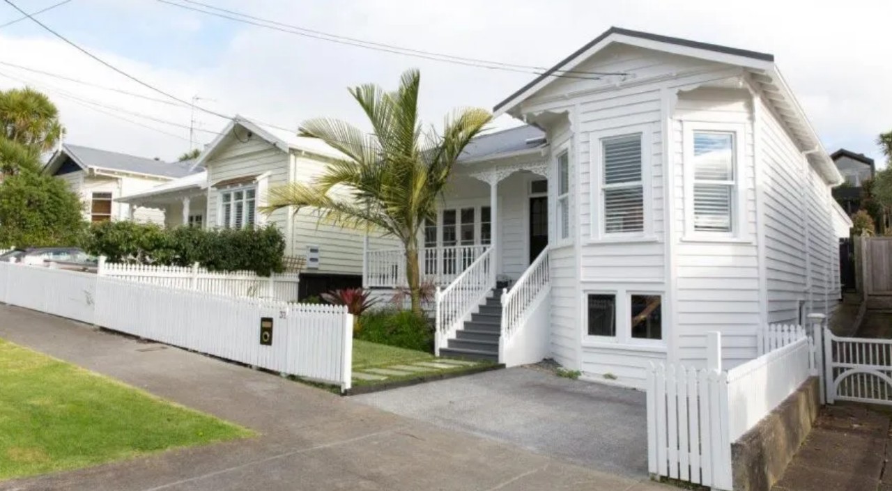 Expanding Comfort, Elevating Lifestyle: The Secrets of House Extensions in Auckland