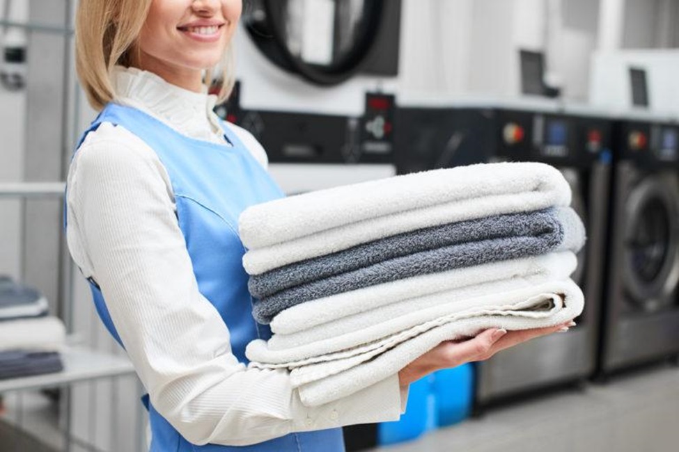 Guide to Choosing the Right Laundry Service for Your Needs